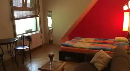 Manga Hostel - 1