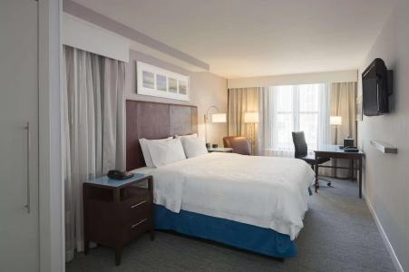 Hampton Inn Seaport Financial District - 41