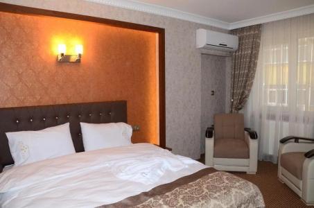 Alcazar - 3