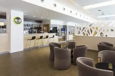 Crowne Plaza Madrid Airport - 16