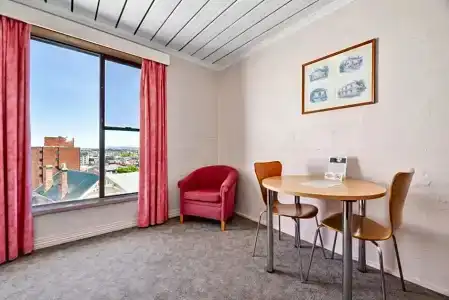 Balmoral On York - 41