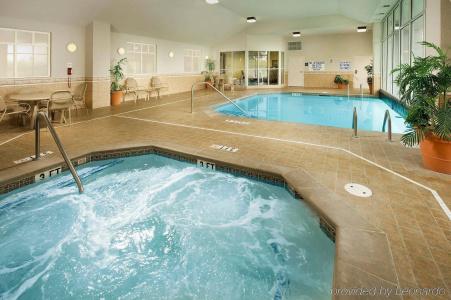 Drury Inn & Suites - 7