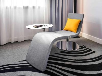 Novotel Edinburgh Centre - 16