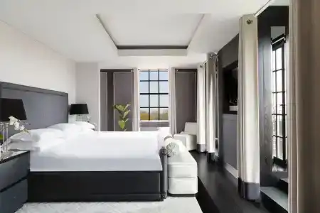 Grosvenor House Suites - 89
