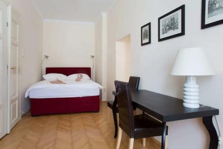Prague Siesta - 304