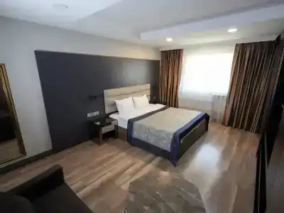 A Palace Suites - 186