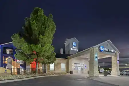 Arbor Inn and Suites - 0