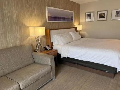 Rodeway Inn & Suites - 58