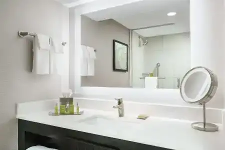 DoubleTree by Hilton Orlando Airport - 45
