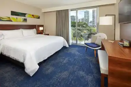 Hilton Garden Inn Waikiki Beach - 51