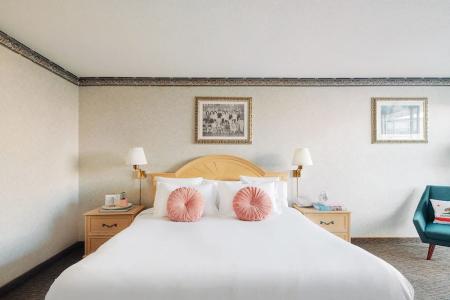 Days Inn by Wyndham Los Angeles - 29