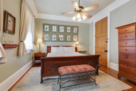 Elysian Fields Inn - 14