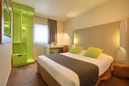 Campanile Roissy - 54