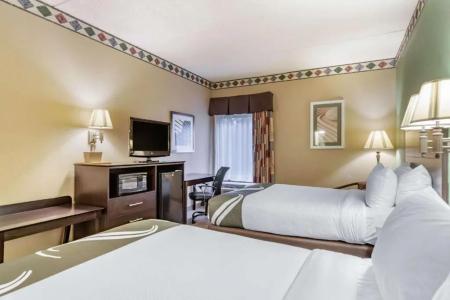 Quality Inn San Antonio Fiesta at Six Flags - 35