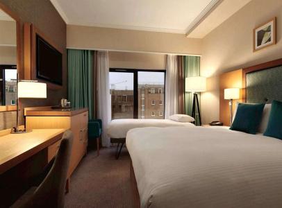 DoubleTree by Hilton London Victoria - 13