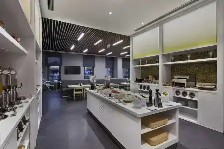 Hampton by Hilton Istanbul Zeytinburnu - 12