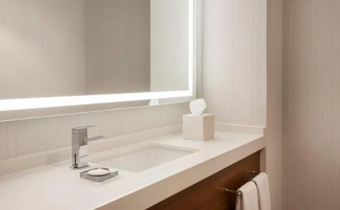 Fort Lauderdale Marriott Harbor Beach Resort & Spa - 9