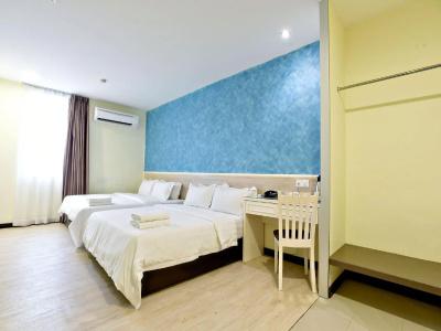Pantai Inn - 2