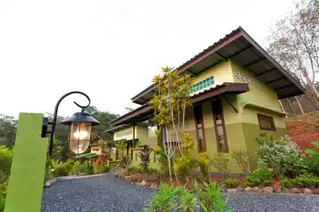 The Mouth Resort - Sha Extra Plus - 35