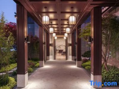 Absolute Twin Sands Resort & Spa - Sha Extra Plus - 129