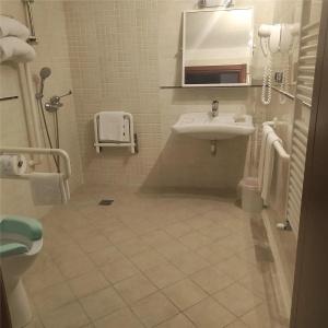 Best Western Nettuno - 39