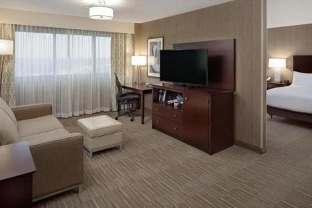 Hilton Nashville Airport - 4