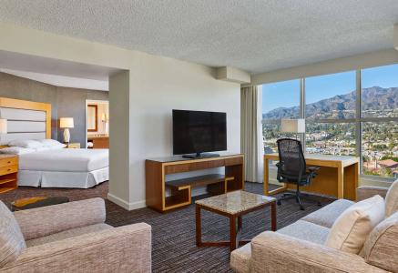Hilton Los Angeles North-Glendale & Executive Meeting Center - 3
