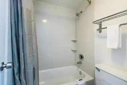 6-Dallas, TX - Market Center - 8