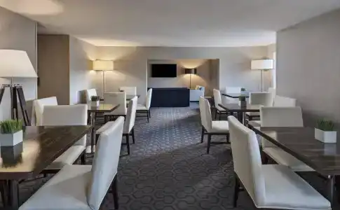 Sheraton Bellevue - 17