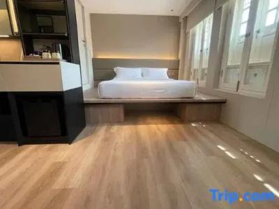 Porcelain By Jl Asia (Sg Clean) - 105