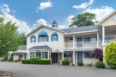 Ogunquit and Suites - 0