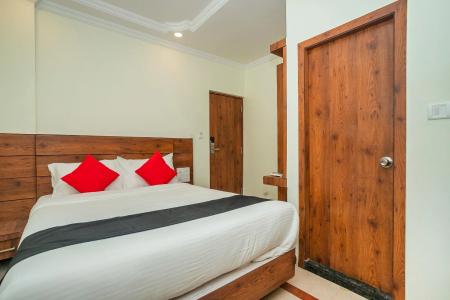 Capital O 13184 Savi International - 25