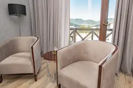 Crystal & SPA - 8