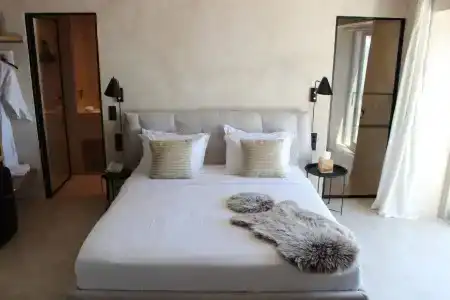 Cocoon Suites - 95