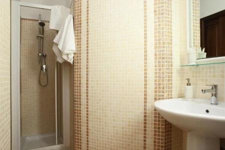 Coralia Bed & Breakfast - 8