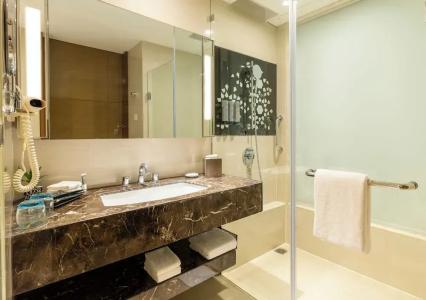 Courtyard by Marriott - 26