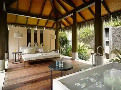 Velaa Private Island - 7