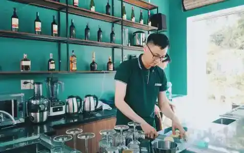 Minh Long - 11
