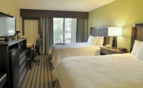 Hampton Inn - 147