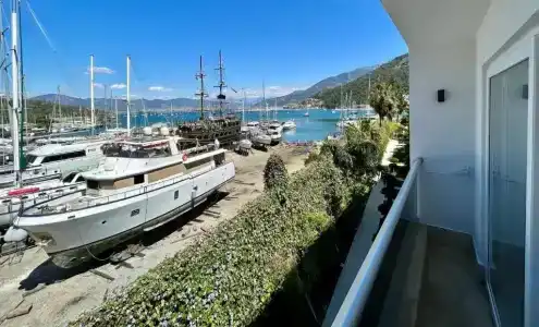 Marina Boutique - 75