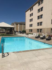 EverSpring Inn & Suites - 15