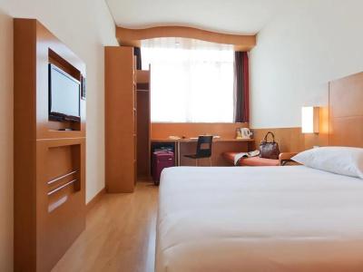 Ibis Abu Dhabi Gate - 41