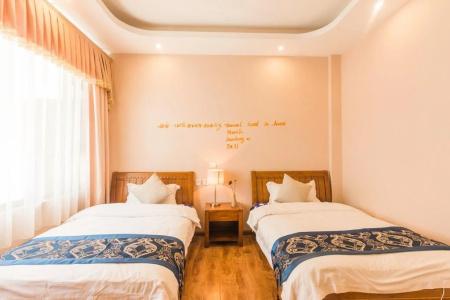 Small Times Inn - 9