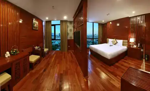 Vy Thuyen - 4