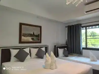 Bann Tawan Hostel & Spa - 43
