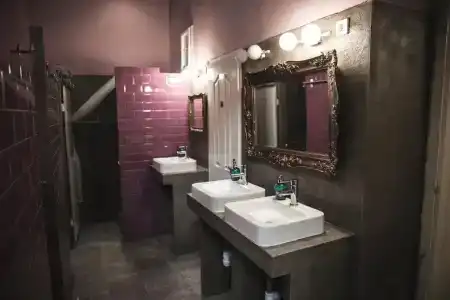 Baroque Hostel & Coworking - 40