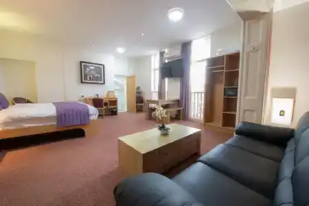Connaught House Excel - 6