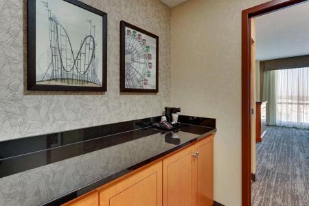 Drury Inn & Suites Orlando near Universal Orlando Resort - 91