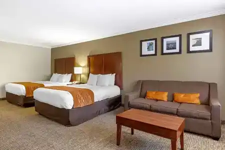 Comfort Inn Near Old Town Pasadena In Eagle Rock Ca - 25