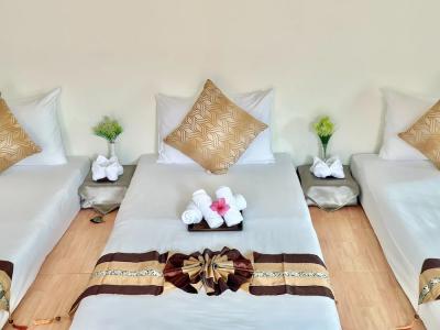 Iris palace - 3